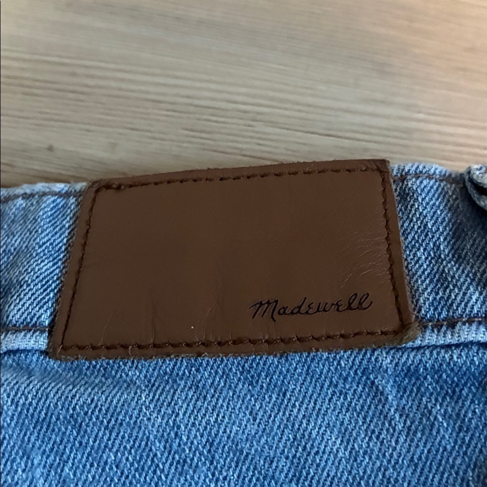 Madewell Classic Straight Jean Light-Medium Wash Size 24 High rise 5 Pocket - Picture 9 of 11